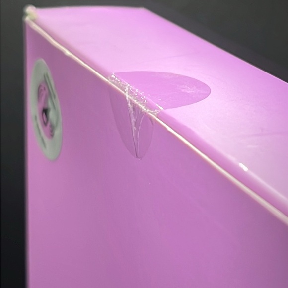 HOST PICK Revolution Emily in Paris 5 Piece Brush Set & Makeup Set - Picture 8 of 14